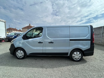 Used Vauxhall Vivaro 2016 for sale - 75673045: Photo