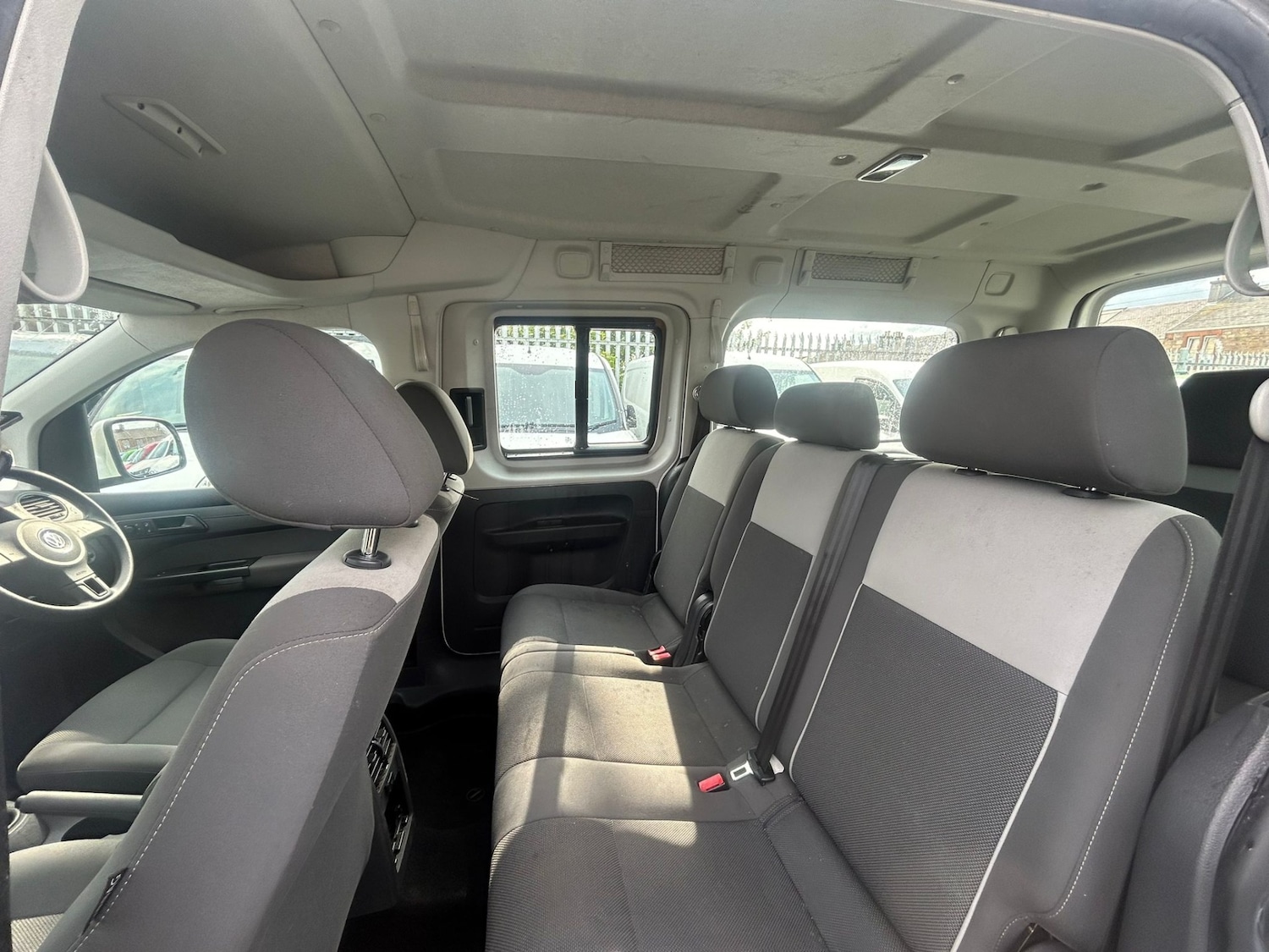 Used Volkswagen Caddy Maxi Life 2011 for sale - 77398272: Photo 10