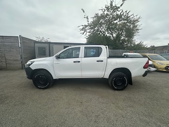 Used Toyota Hilux 2018 for sale - 79209219: Photo