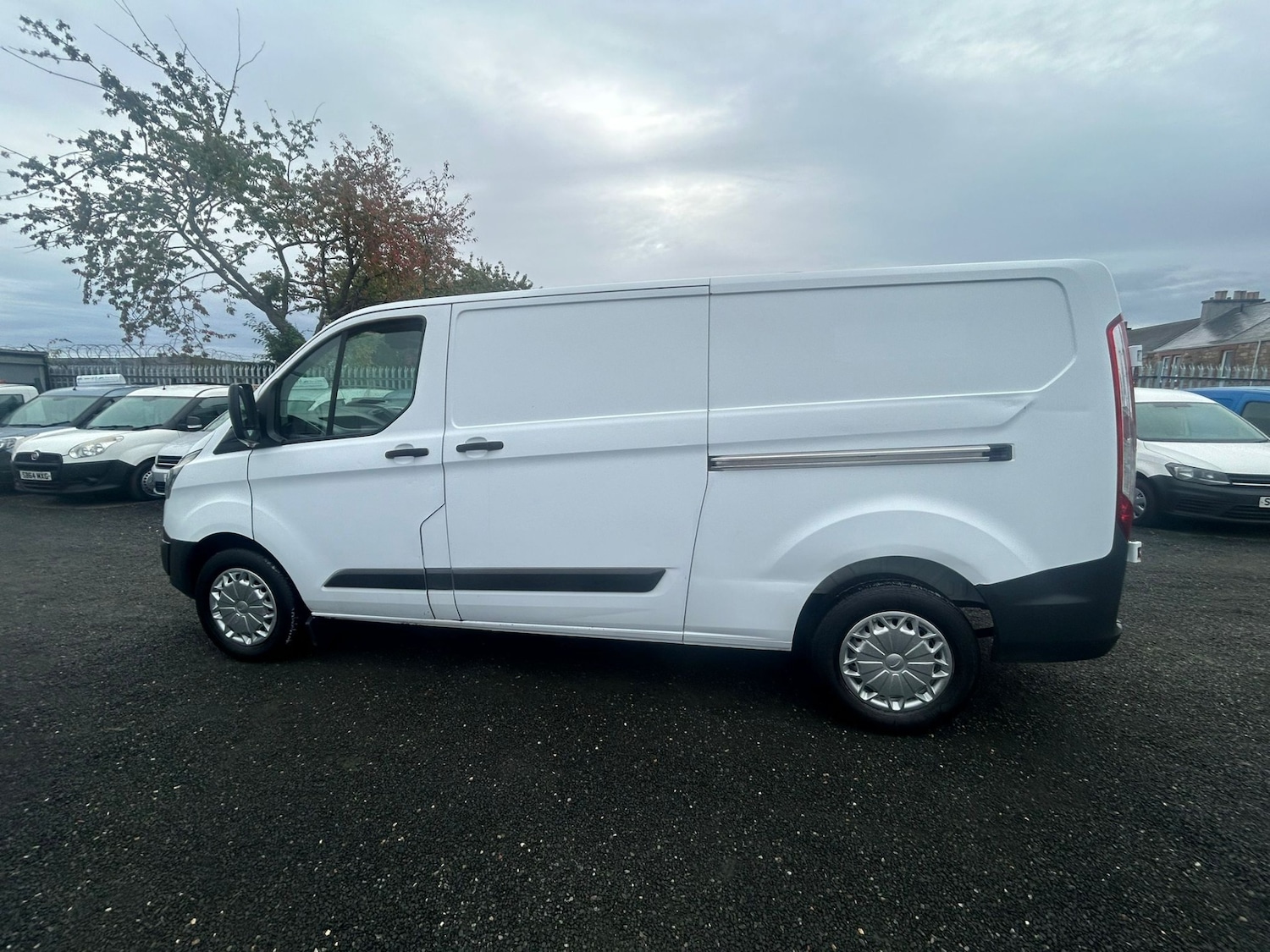 Used Ford Transit Custom 2015 for sale - 76109920: Photo 11