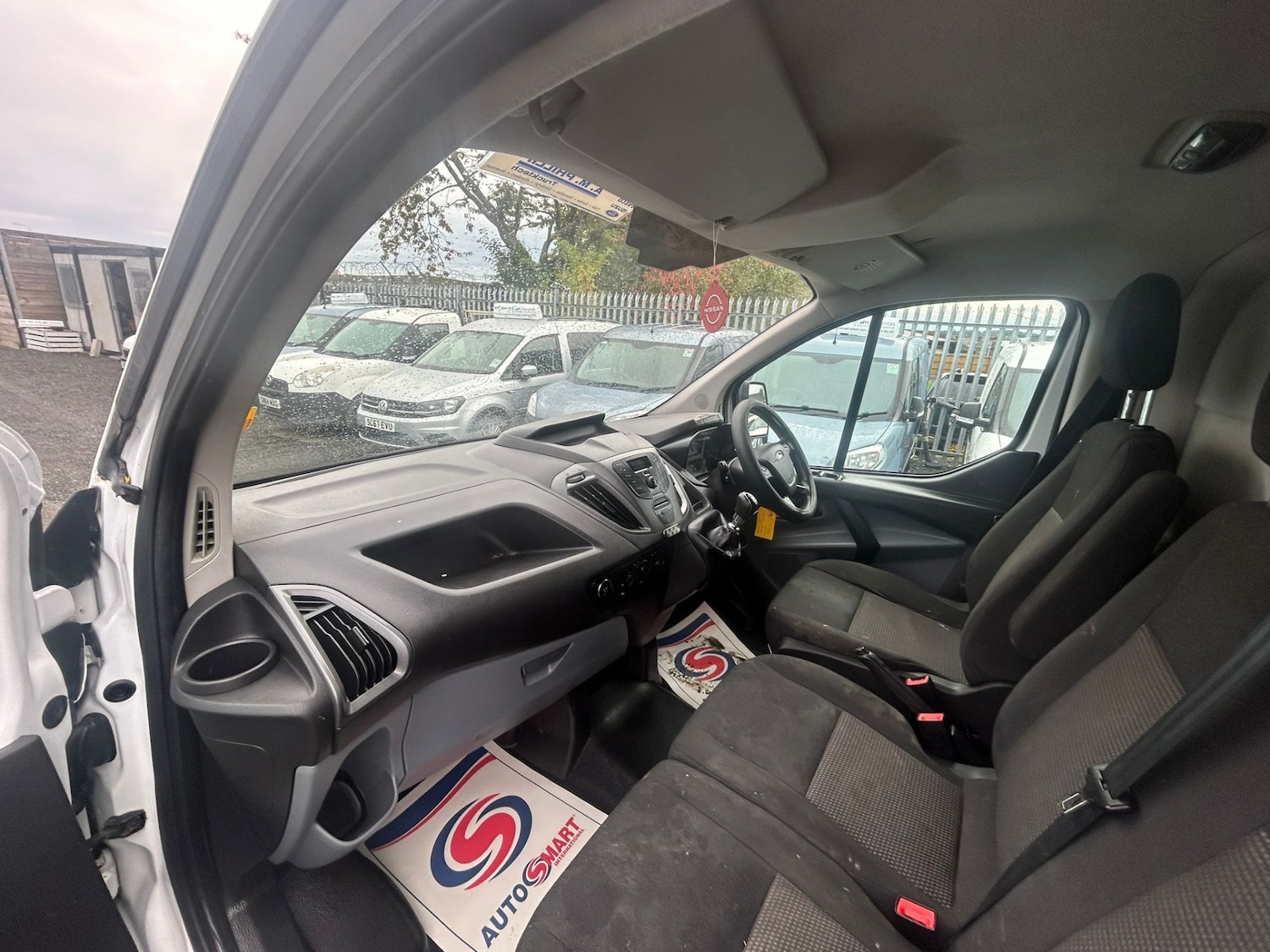 Used Ford Transit Custom 2015 for sale - 76109920: Photo 6