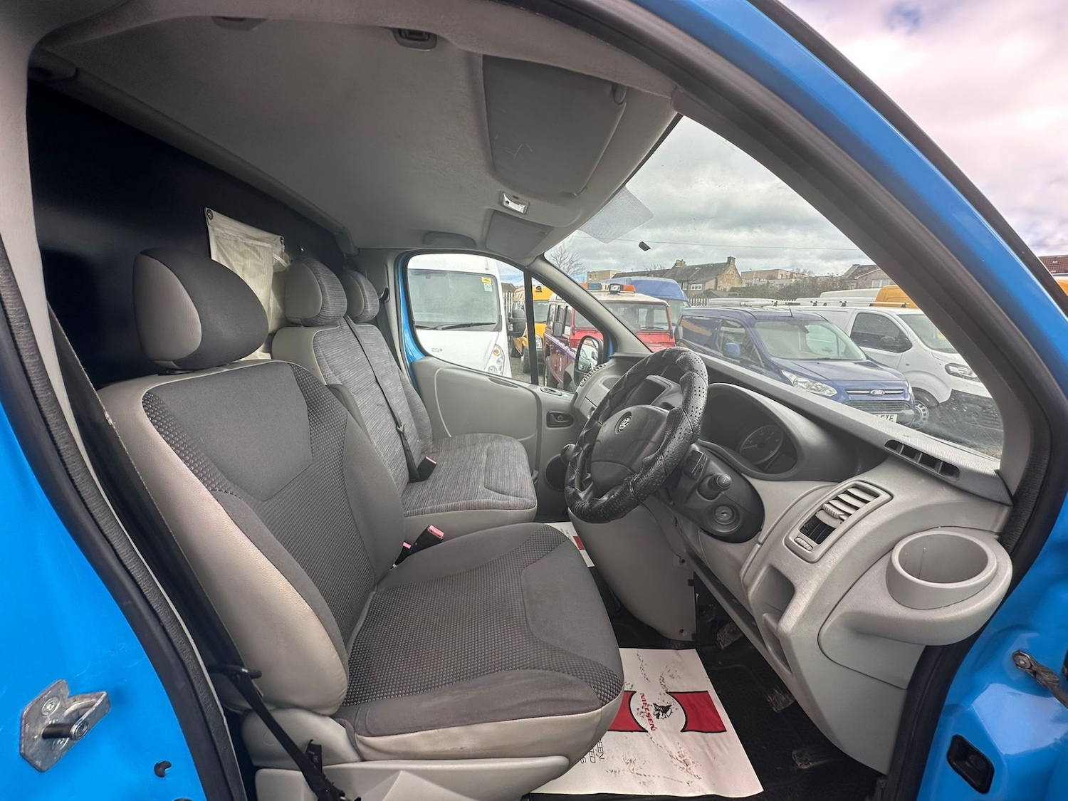 Used Vauxhall Vivaro 2010 for sale - 77862751: Photo 9