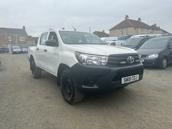 Used Toyota Hilux 2018 for sale - 79713902: Photo