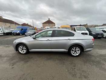 Used Volkswagen Passat 2017 for sale - 77275335: Photo