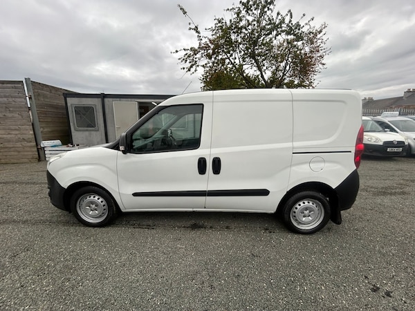 Used Vauxhall Combo 2016 for sale - 76217499: Photo 3