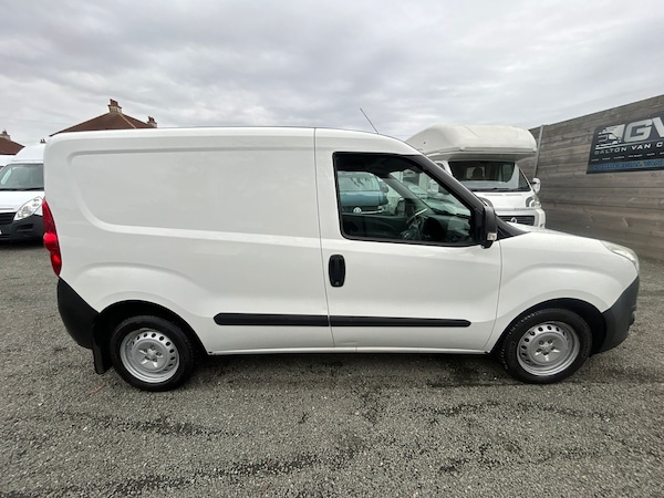 Used Vauxhall Combo 2016 for sale - 76217499: Photo 5