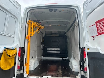 Used Ford Transit 2018 for sale - 79551736: Photo