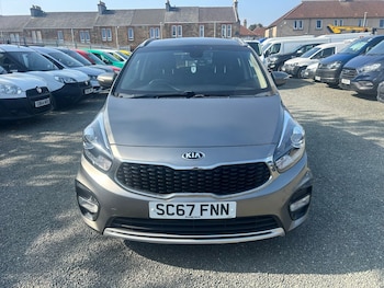 Used Kia Carens 2018 for sale - 75603534: Photo