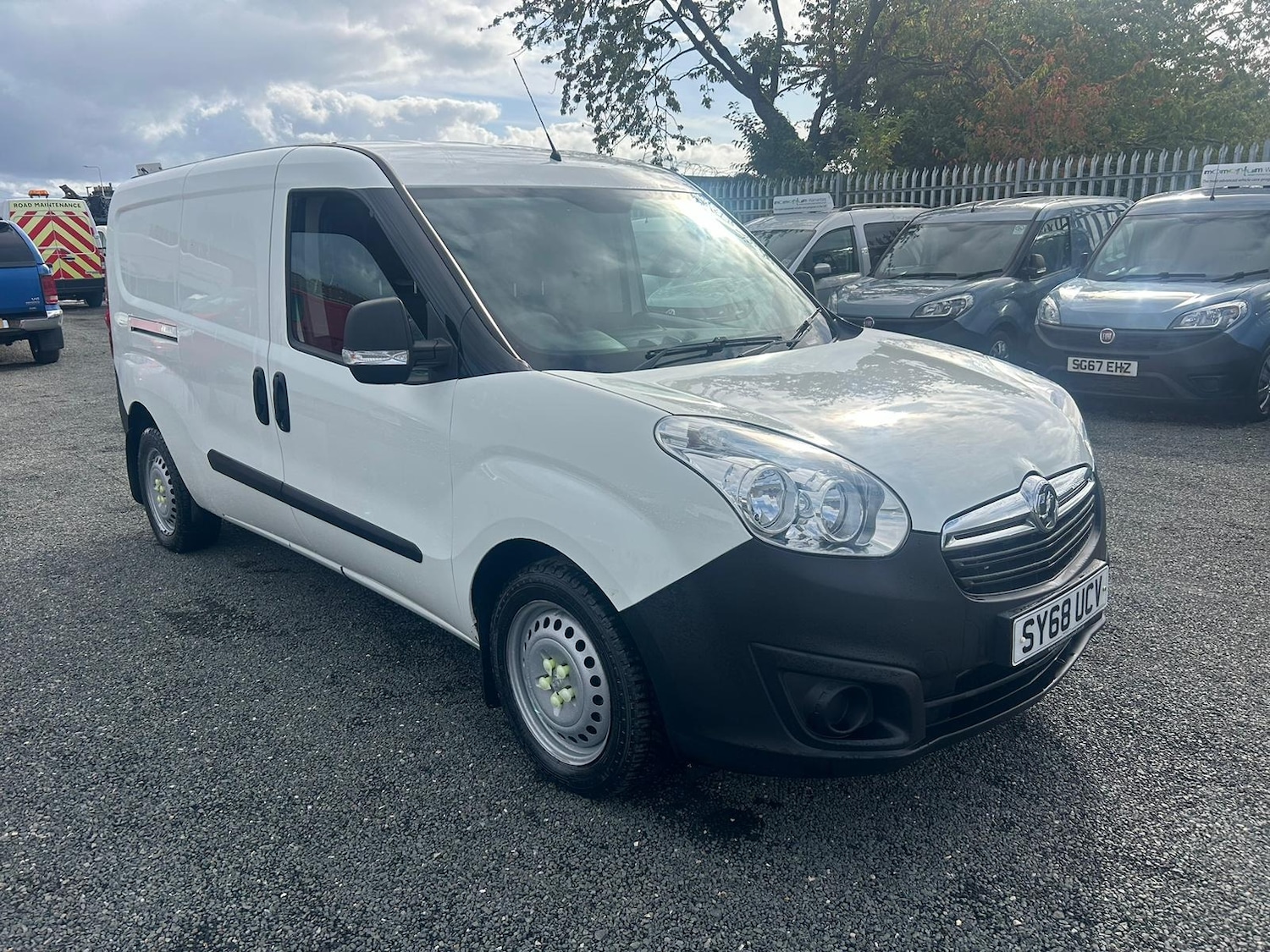 Used Vauxhall Combo 2018 for sale - 77068881: Photo 7