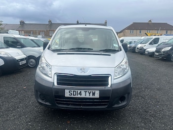 2014 (14) - 2.0 HDi L1 130 Comfort 5dr 9 Seater