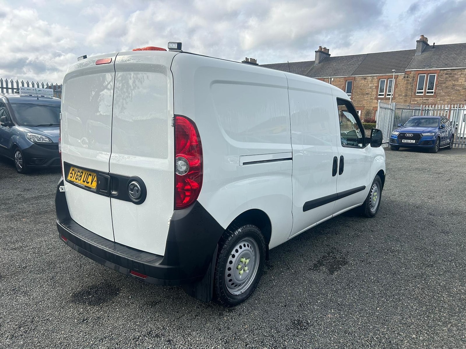 Used Vauxhall Combo 2018 for sale - 77296334: Photo 8