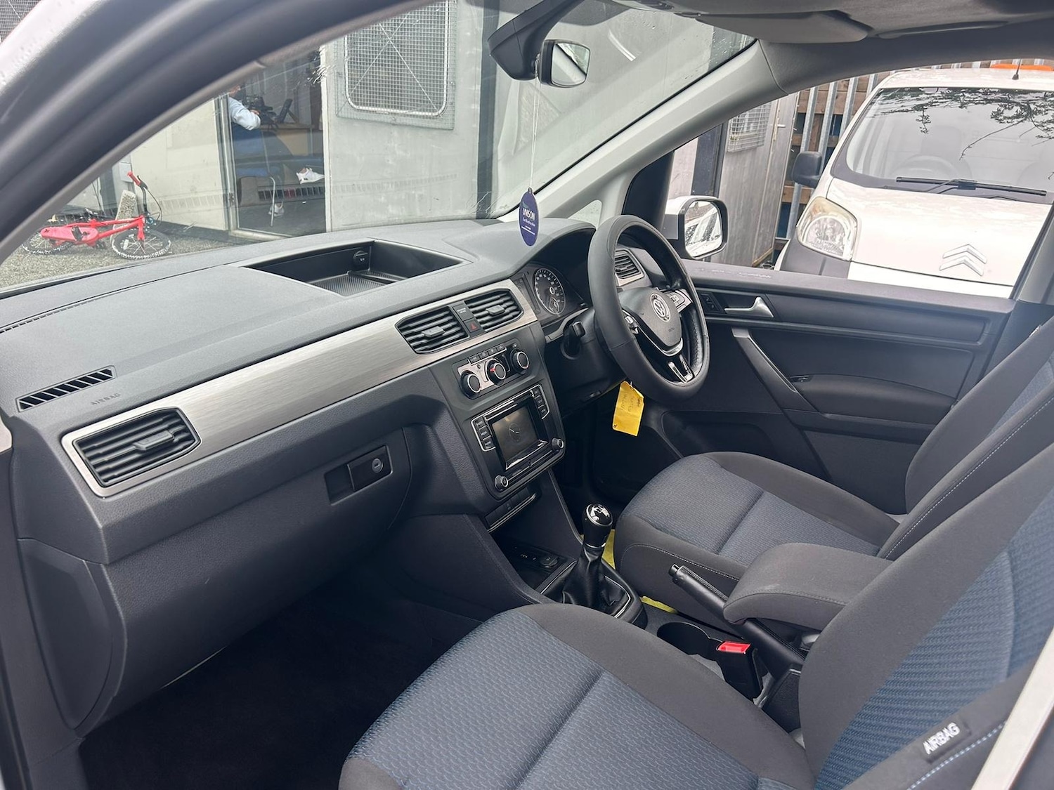 Used Volkswagen Caddy Maxi Life 2018 for sale - 76692192: Photo 9