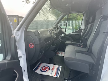 Used Renault Master 2019 for sale - 79421668: Photo