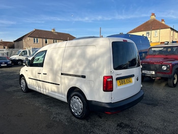 Used Volkswagen Caddy Maxi 2018 for sale - 77674948: Photo