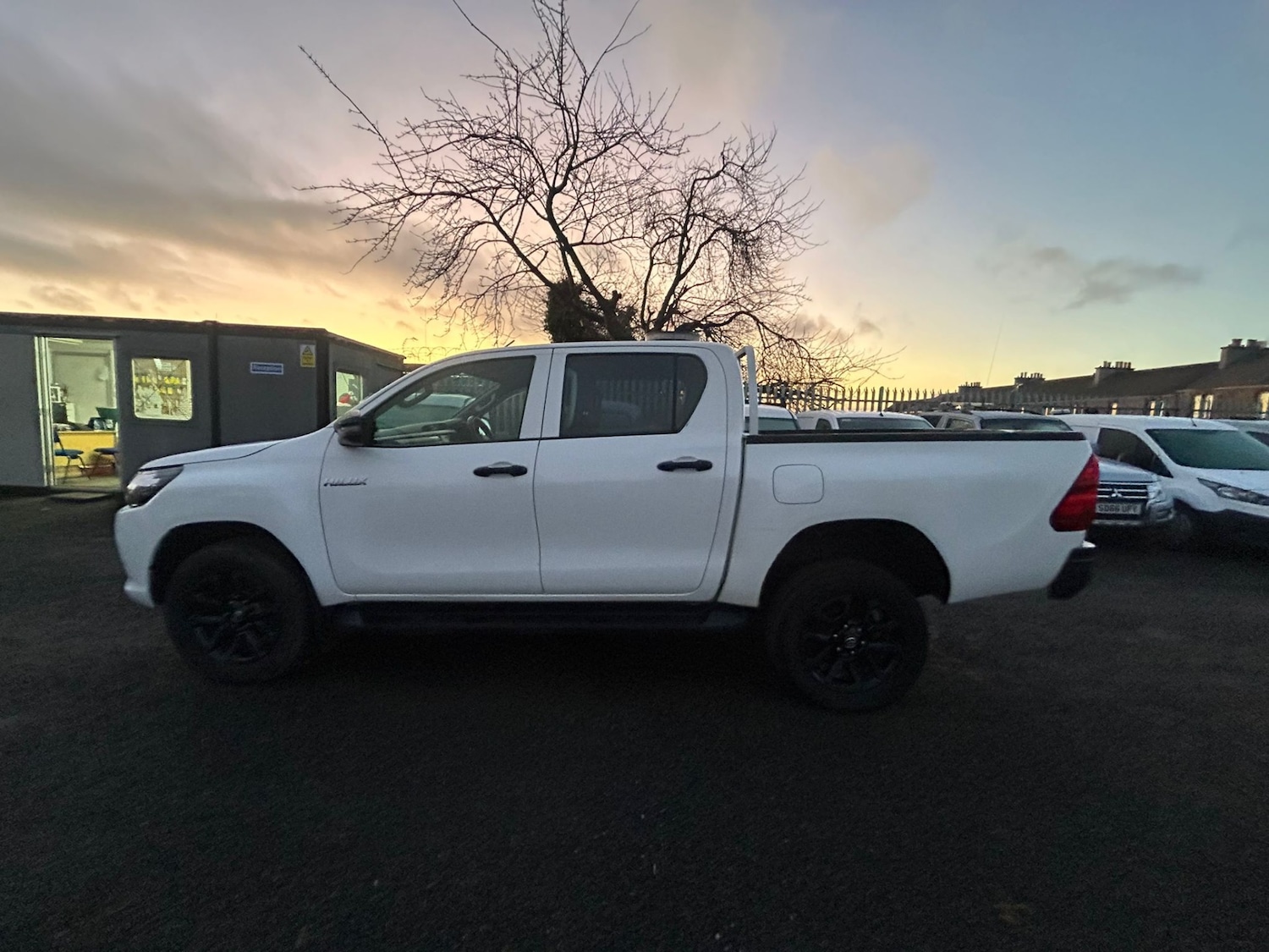 Used Toyota Hilux 2018 for sale - 77527229: Photo 7