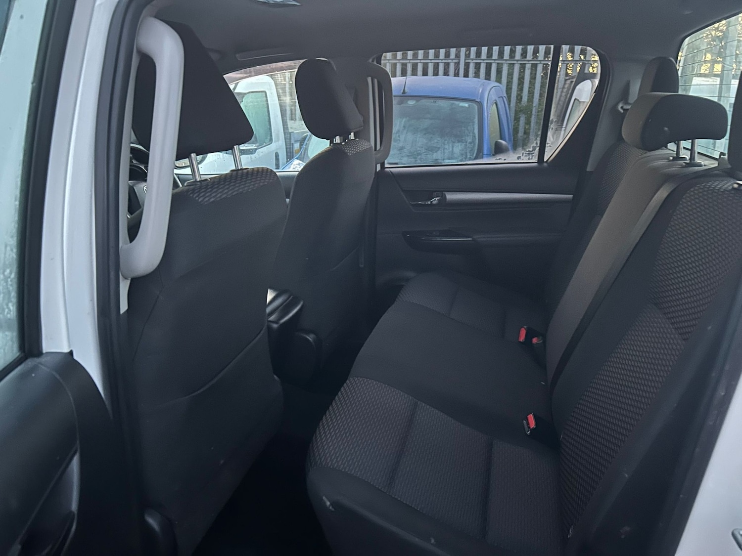 Used Toyota Hilux 2018 for sale - 77527229: Photo 9