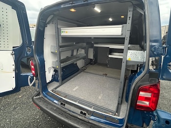 Used Volkswagen Transporter 2018 for sale - 77686774: Photo