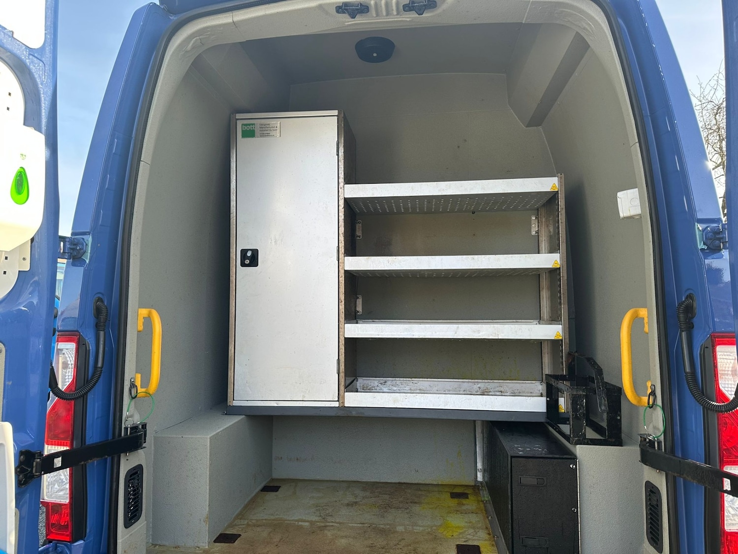 Used Vauxhall Movano 2017 for sale - 78103774: Photo 2