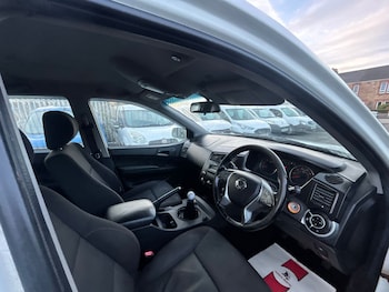 Used Ssangyong Korando Sports 2015 for sale - 77943607: Photo