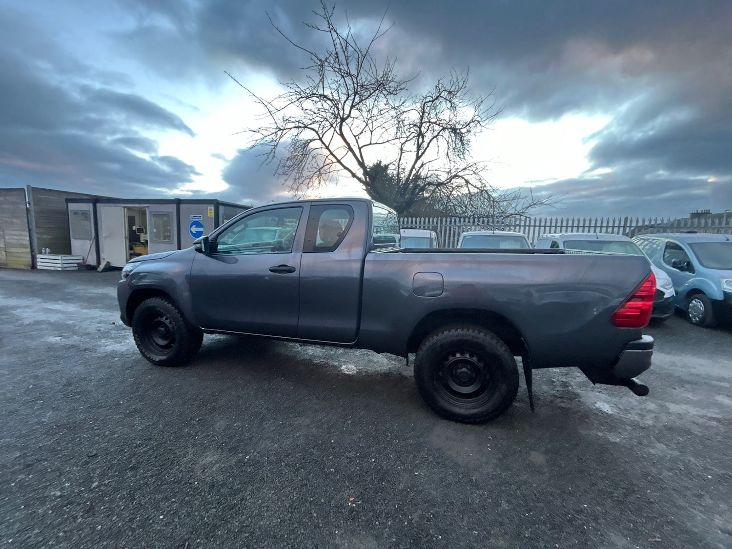 Used Toyota Hilux 2019 for sale - 77541204: Photo 11