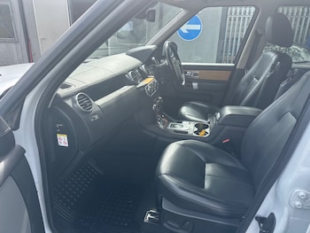 Used Land Rover Discovery 2015 for sale - 79263852: Photo