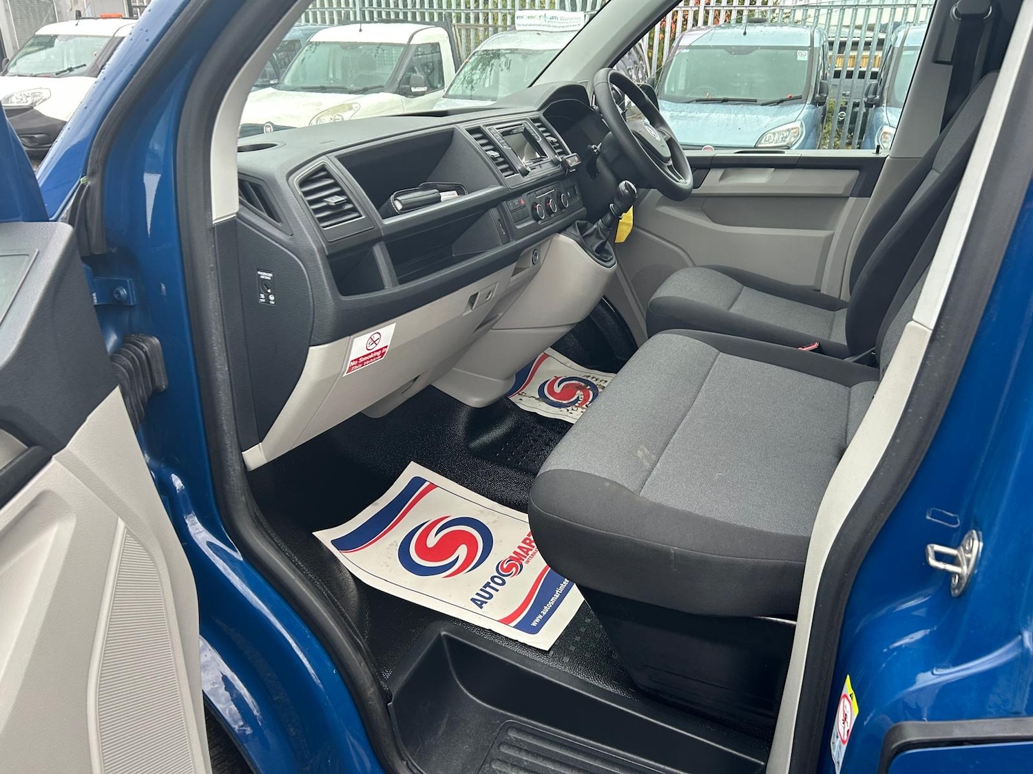Used Volkswagen Transporter 2018 for sale - 76351425: Photo 11