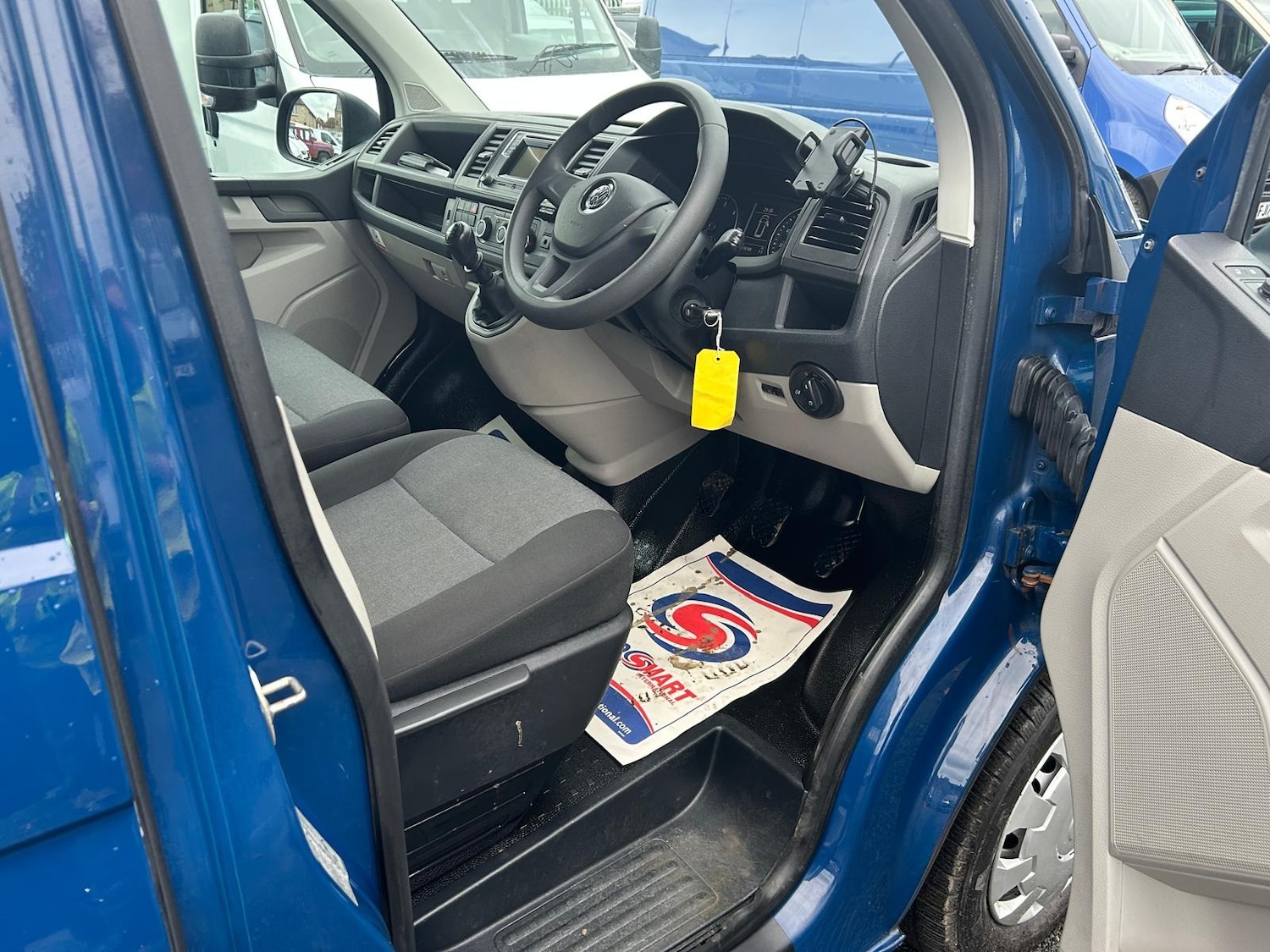 Used Volkswagen Transporter 2018 for sale - 76351425: Photo 9