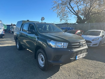 Used Toyota Hilux 2017 for sale - 78420224: Photo