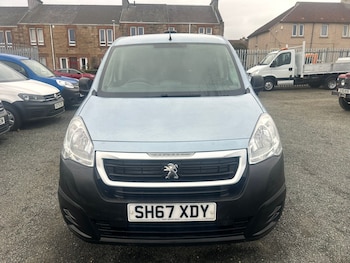 Used Peugeot Partner 2018 for sale - 76948646: Photo
