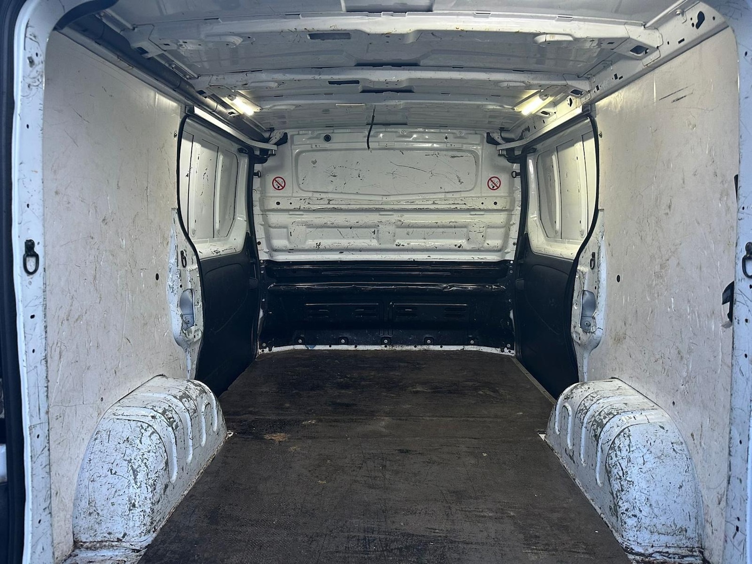 Used Vauxhall Vivaro 2015 for sale - 77827003: Photo 11