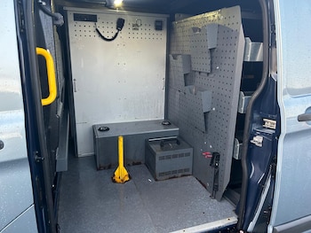 Used Ford Transit Custom 2017 for sale - 77167301: Photo