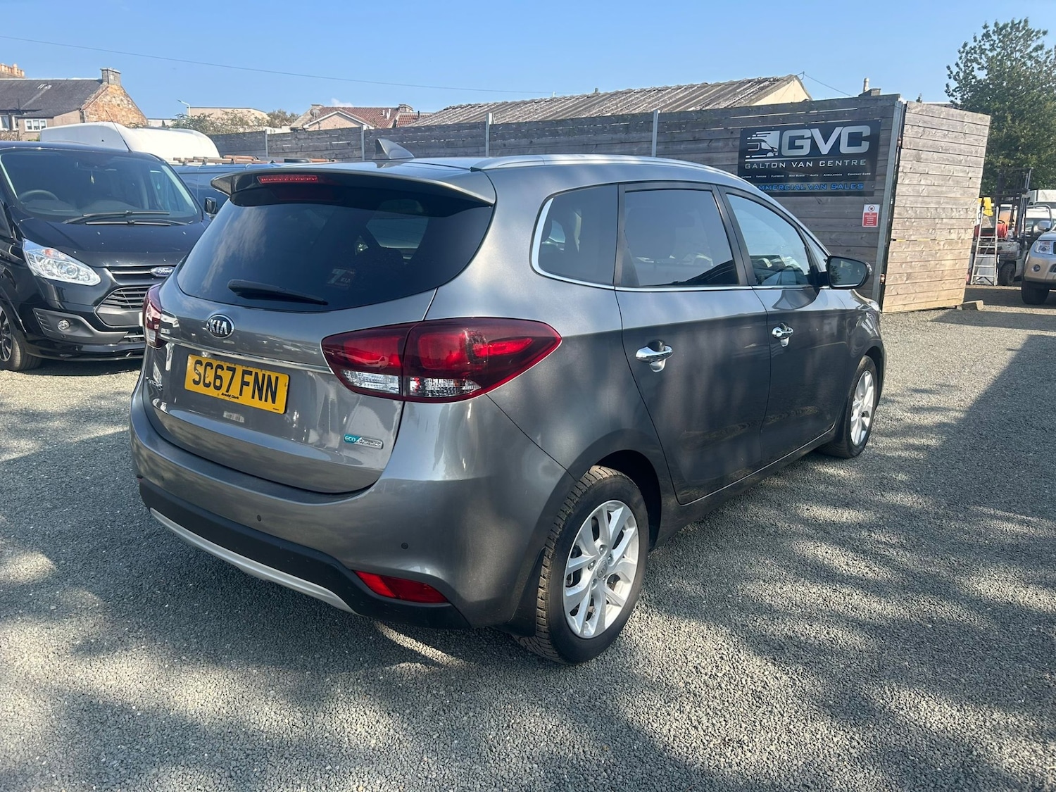 Used Kia Carens 2018 for sale - 76540929: Photo 8