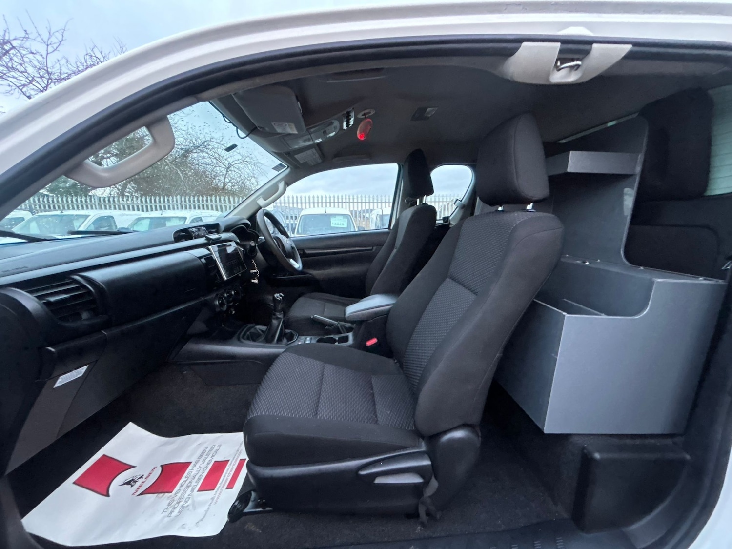 Used Toyota Hilux 2017 for sale - 78103701: Photo 3