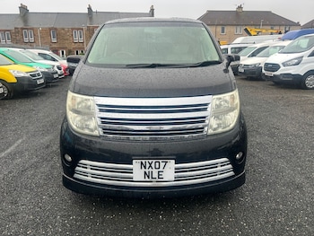 Nissan - Elgrand