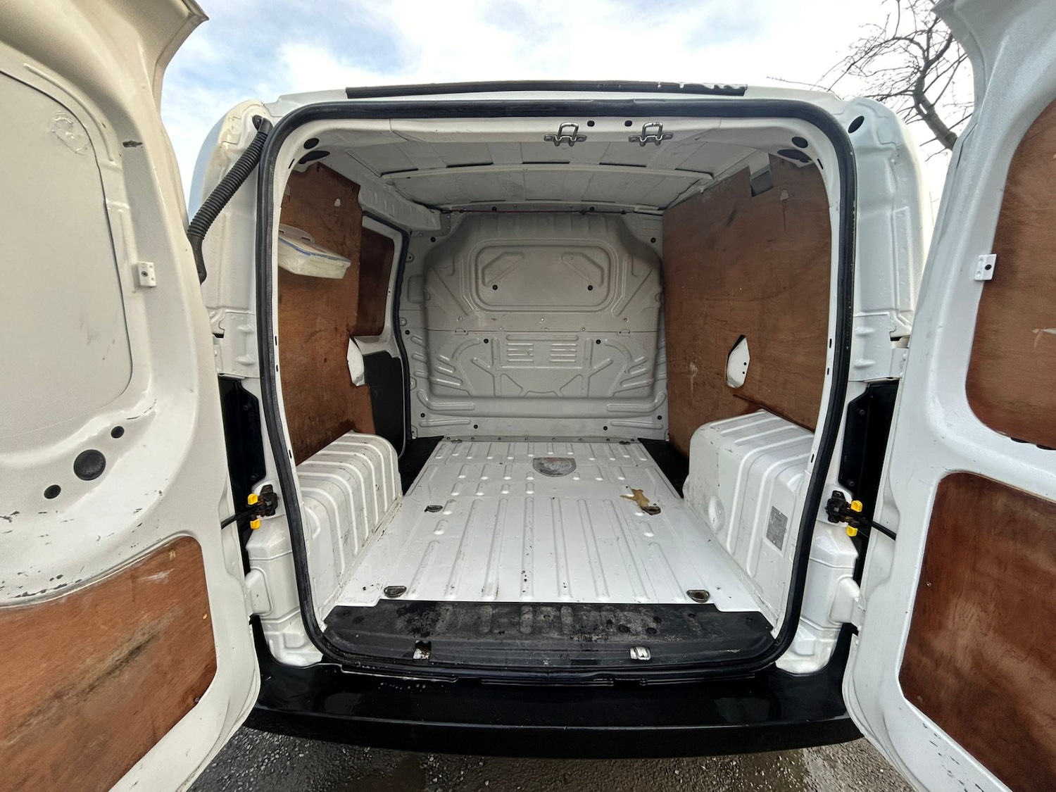 Used Fiat Fiorino 2014 for sale - 77638526: Photo 11