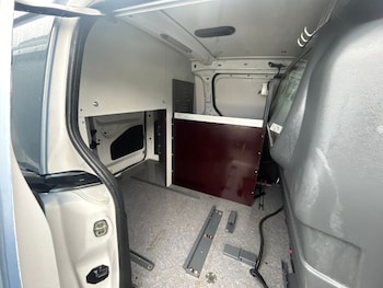 Used Peugeot Partner 2018 for sale - 77996659: Photo