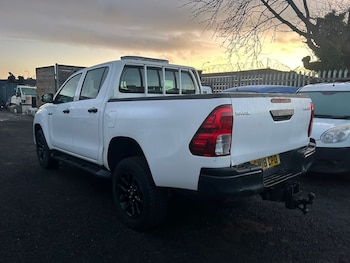 Used Toyota Hilux 2018 for sale - 77285547: Photo