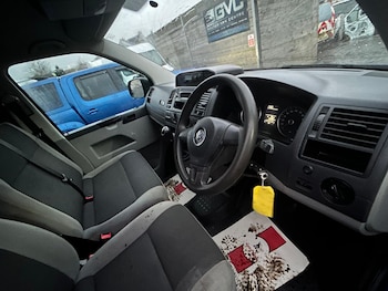 Used Volkswagen Transporter 2014 for sale - 78141120: Photo