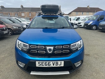 Used Dacia Sandero Stepway 2017 for sale - 79547396: Photo