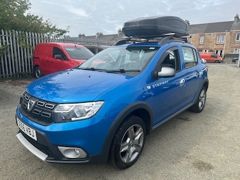 Used Dacia Sandero Stepway 2017 for sale - 79547396: Photo
