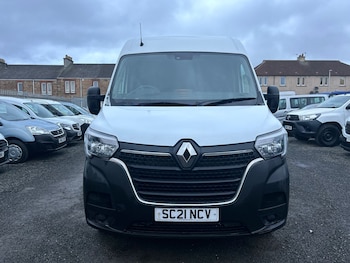 Renault Master feature image