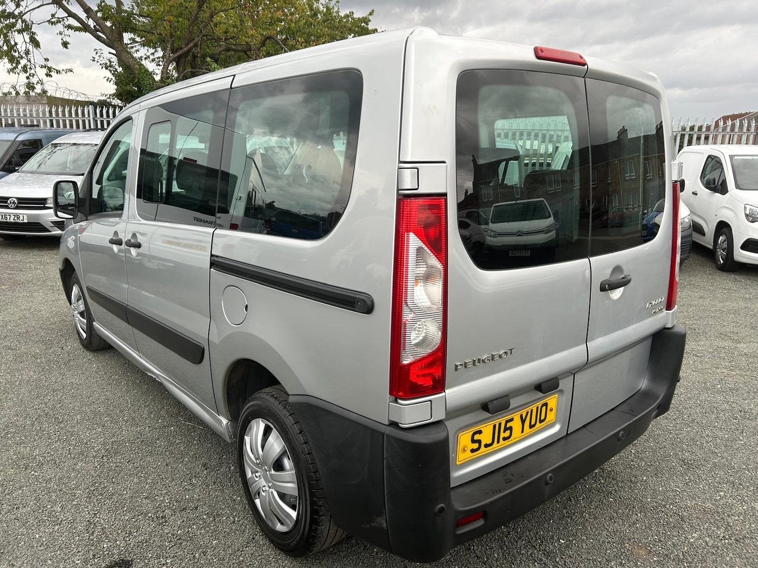 Used Peugeot Expert Tepee 2015 for sale - 77951064: Photo 8