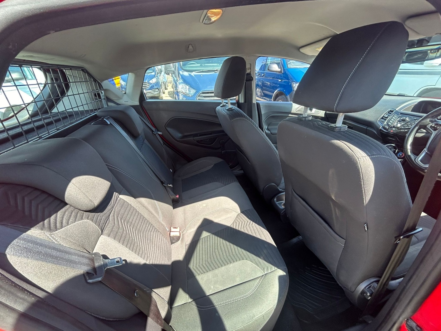 Used Ford Fiesta 2015 for sale - 76373416: Photo 6
