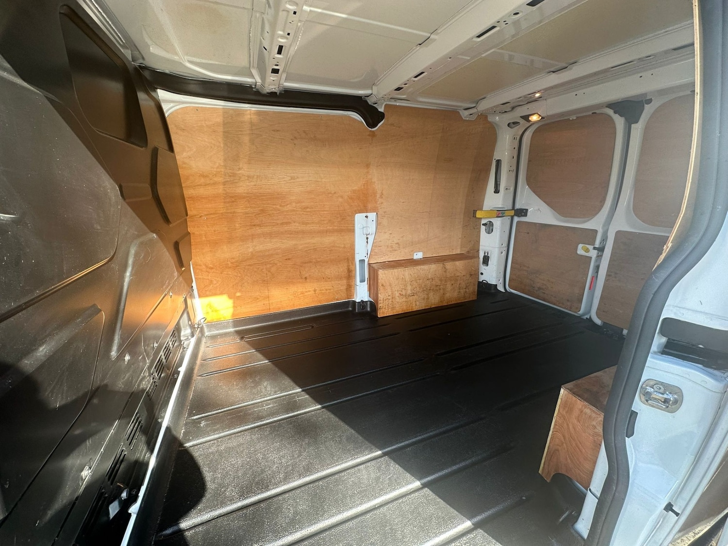 Used Ford Transit Custom 2022 for sale - 78187576: Photo 11