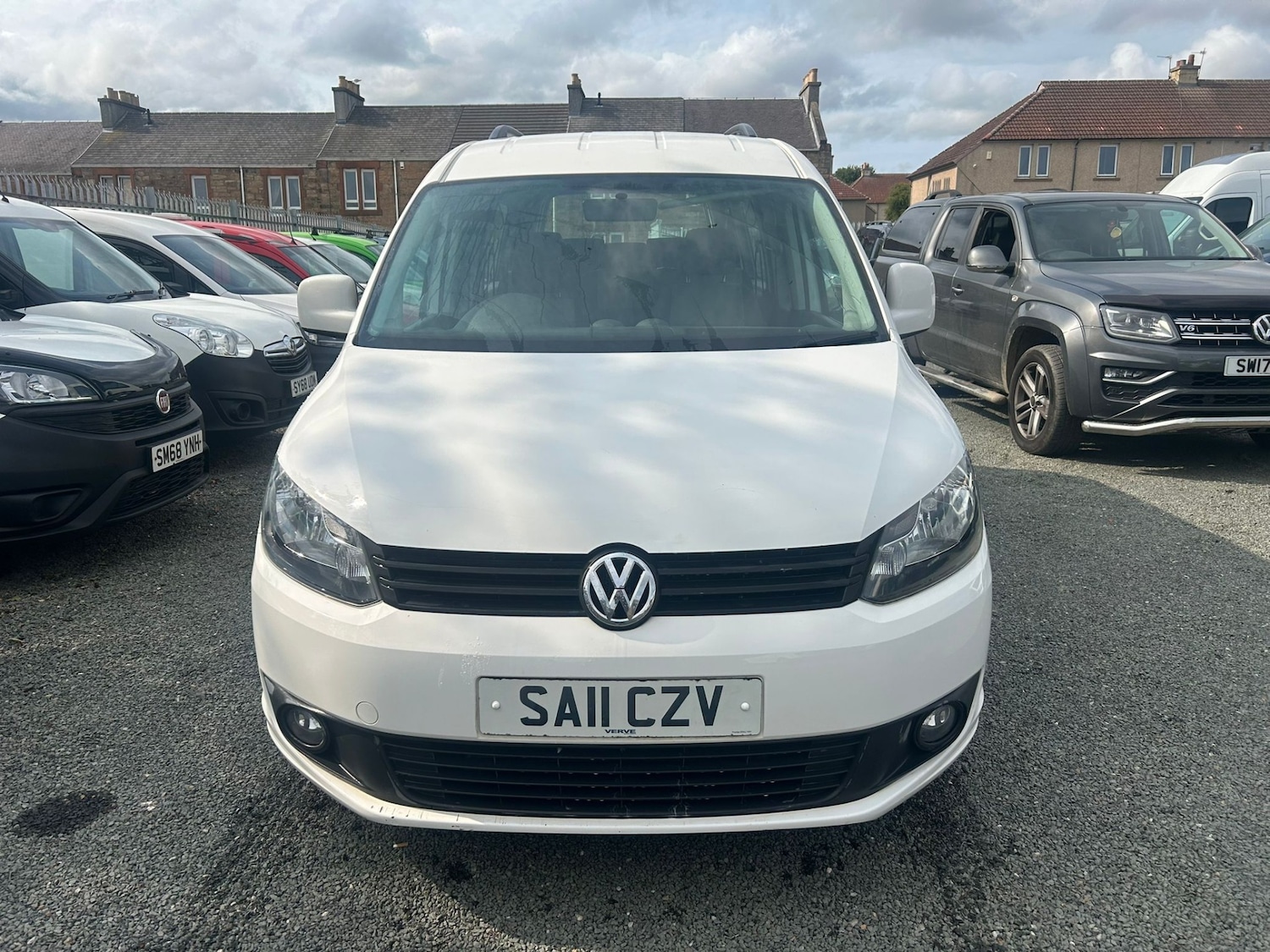 Used Volkswagen Caddy Maxi Life 2011 for sale - 77361216: Photo 1