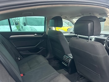 Used Volkswagen Passat 2017 for sale - 77321755: Photo