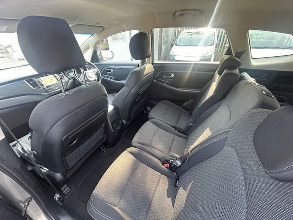 Used Kia Carens 2018 for sale - 76252128: Photo 10