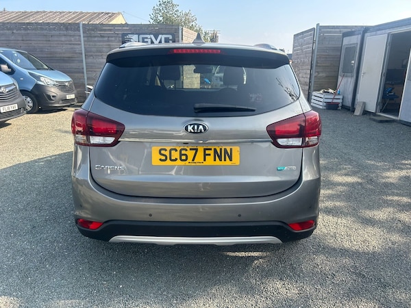 Used Kia Carens 2018 for sale - 76252128: Photo 12