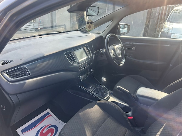 Used Kia Carens 2018 for sale - 76252128: Photo 13