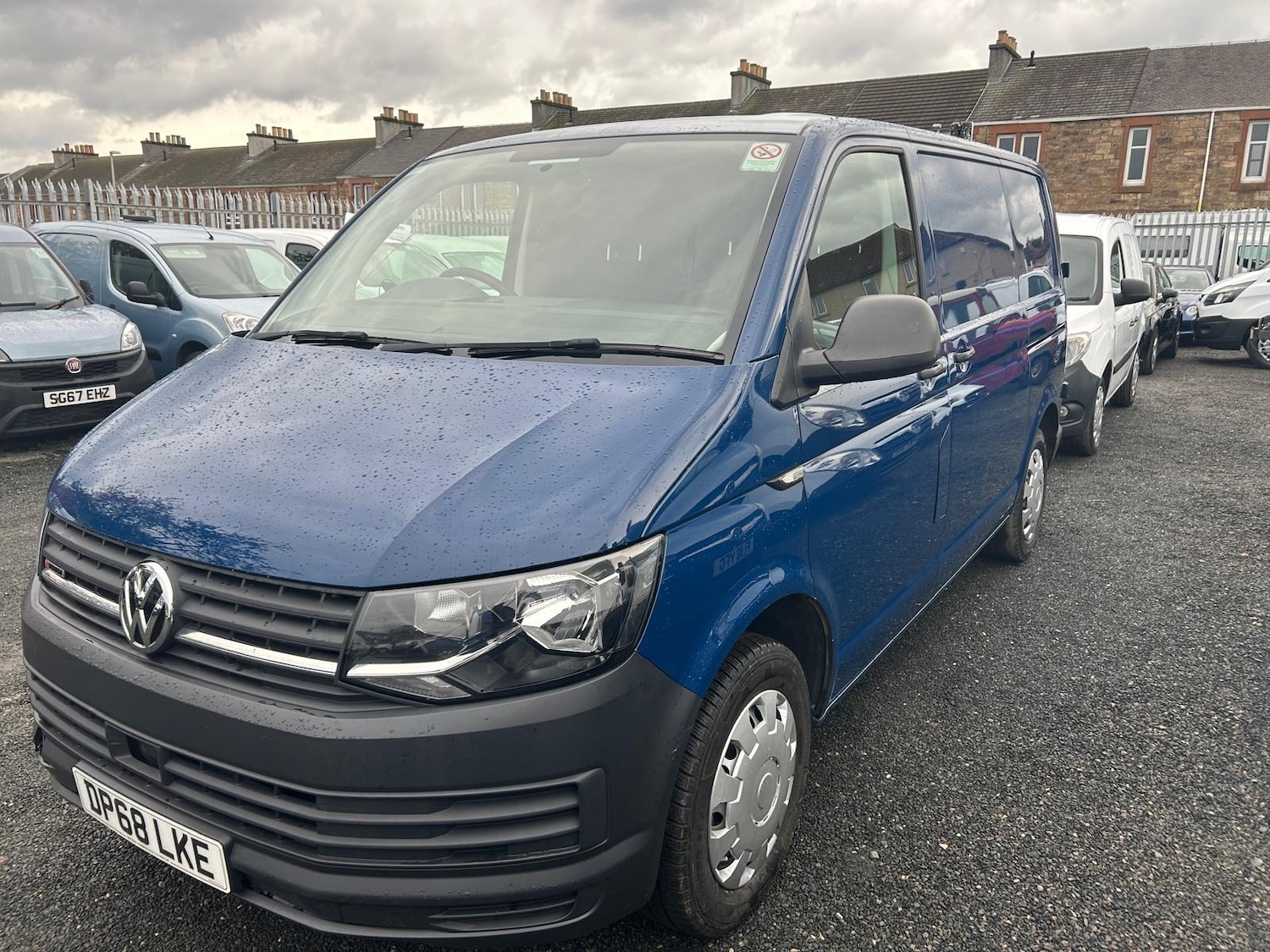 Used Volkswagen Transporter 2018 for sale - 77058442: Photo 1